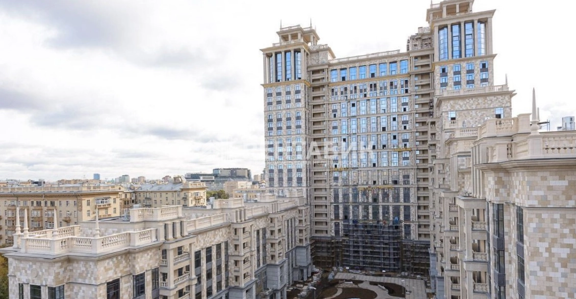 фасад дома, здание по адресу г Москва, ул Верхняя, д 20 к 1