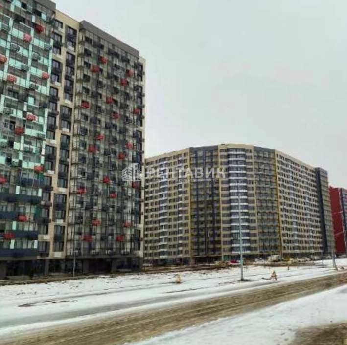 фасад дома, здание по адресу Московская обл, г Домодедово, село Домодедово, ул Высотная, д 9