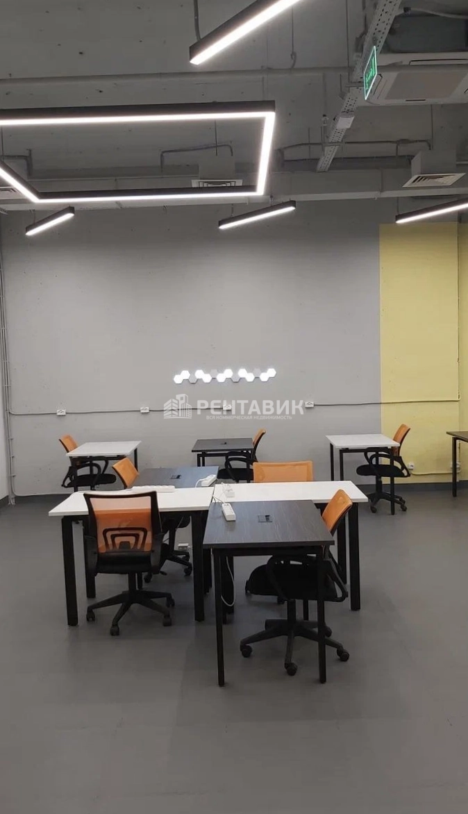 Офис Соты площадью 140 квадратных метров