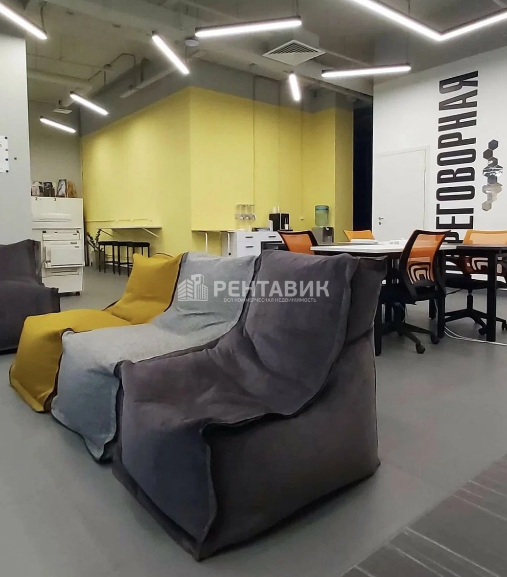 Офис Соты площадью 140 квадратных метров