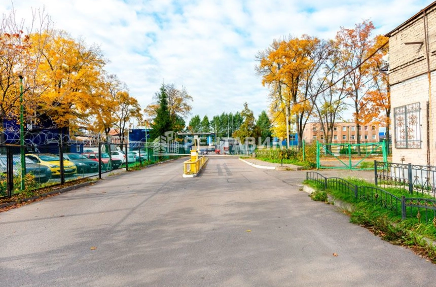 фасад дома, здание по адресу г Санкт-Петербург, ул Салова, д 56 