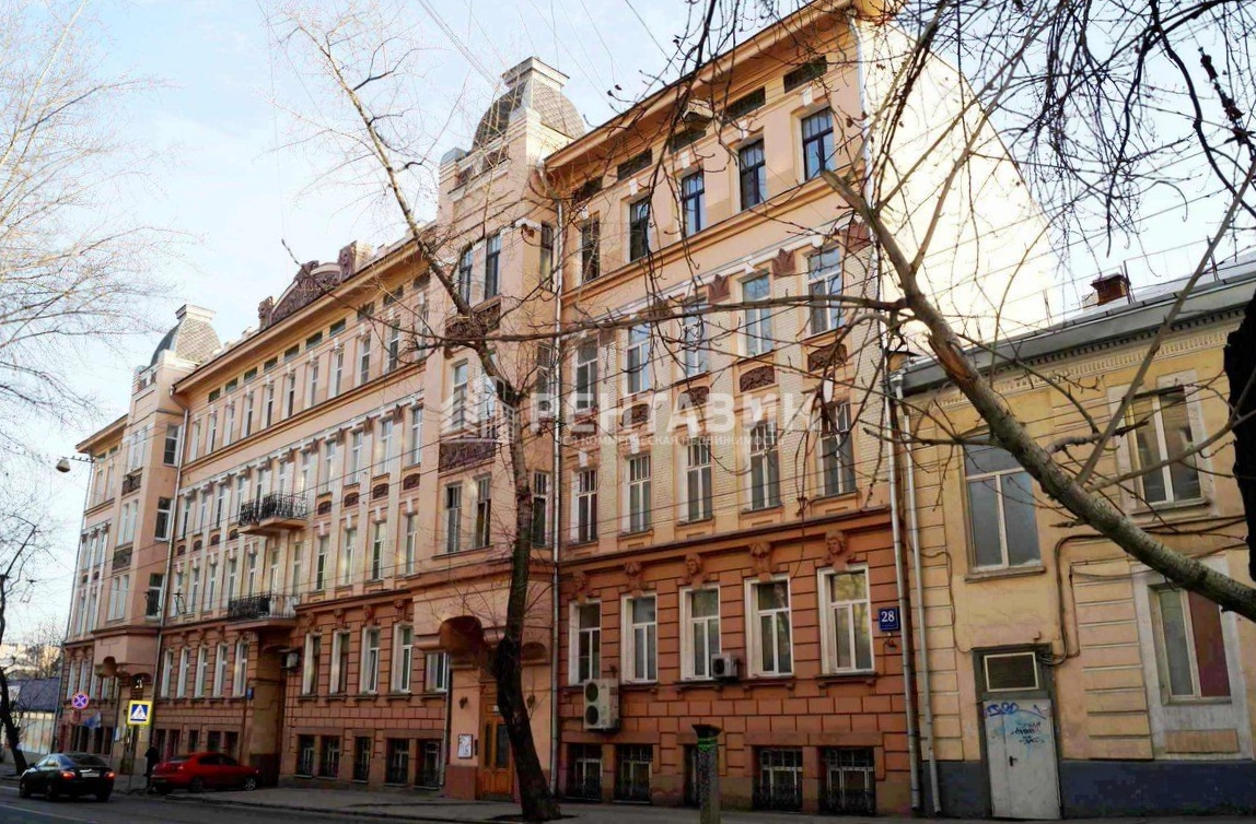 фасад дома, здание по адресу г Москва, ул Новая Басманная, д 28 стр 1 