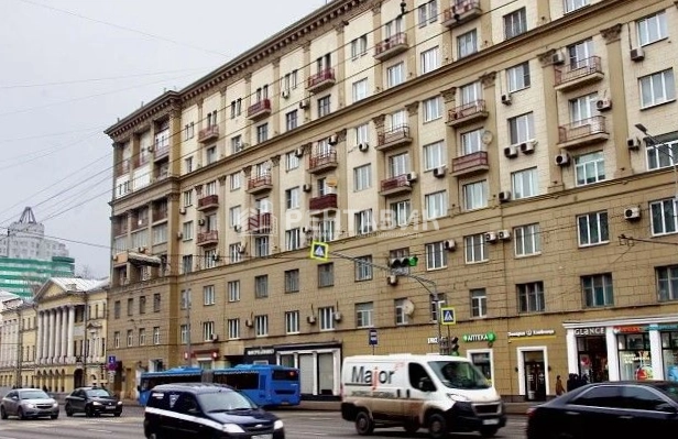фасад дома, здание по адресу г Москва, пр-кт Мира, д 48
