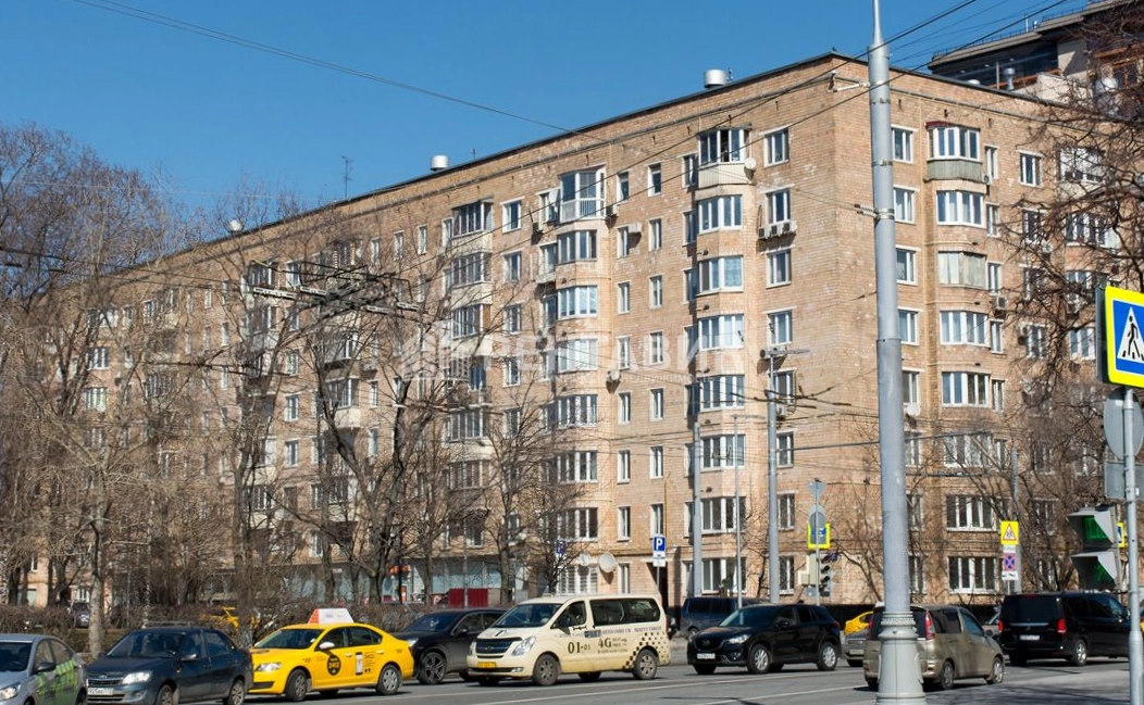 фасад дома, здание по адресу г Москва, Новодевичий проезд, д 2 