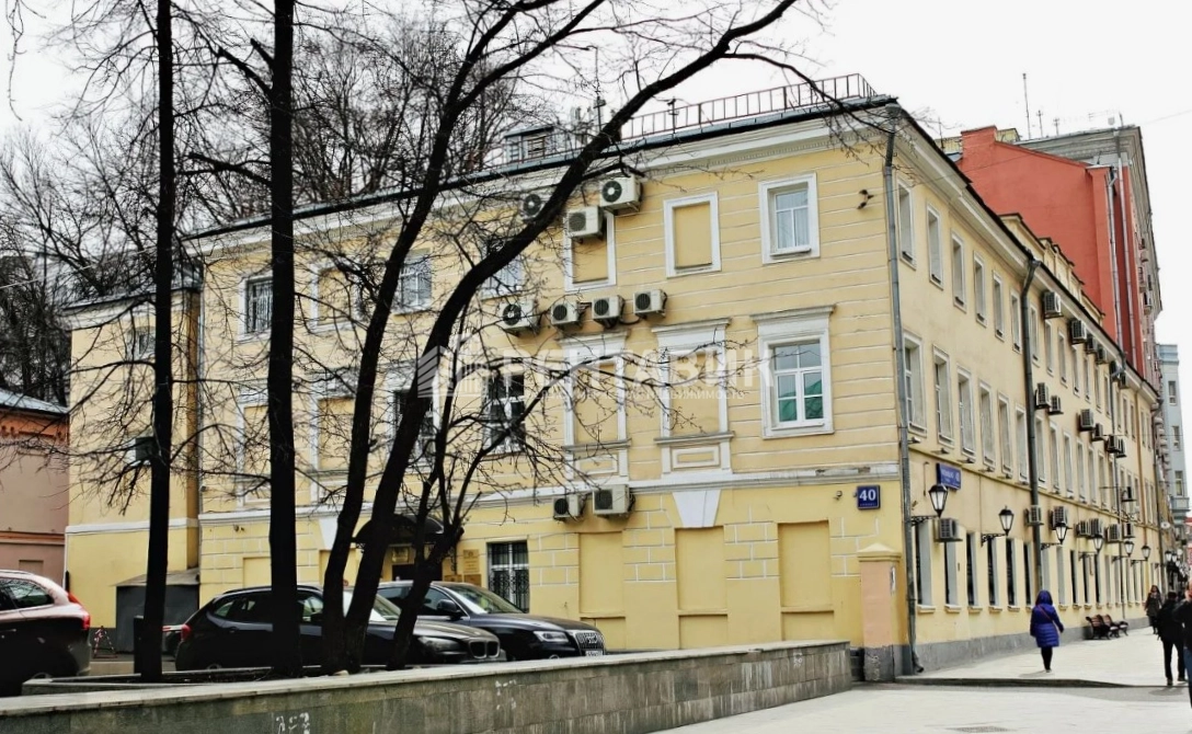 фасад дома, здание по адресу г Москва, ул Мясницкая, д 40 стр 1