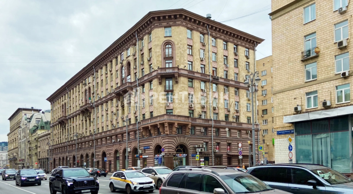 фасад дома, здание по адресу г Москва, ул 1-я Тверская-Ямская, д 28