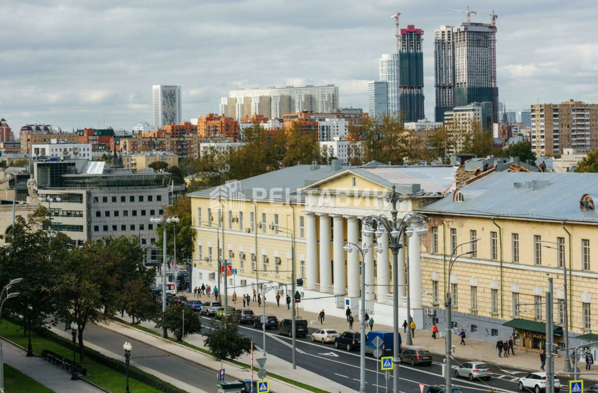 фасад дома, здание по адресу г Москва, ул Баррикадная, д 2/1 стр 1