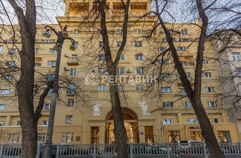 фасад дома, здание по адресу г Москва, Малый Патриарший пер, д 5 стр 2