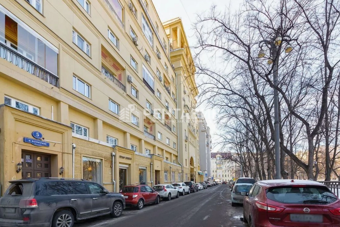 фасад дома, здание по адресу г Москва, Малый Патриарший пер, д 5 стр 2