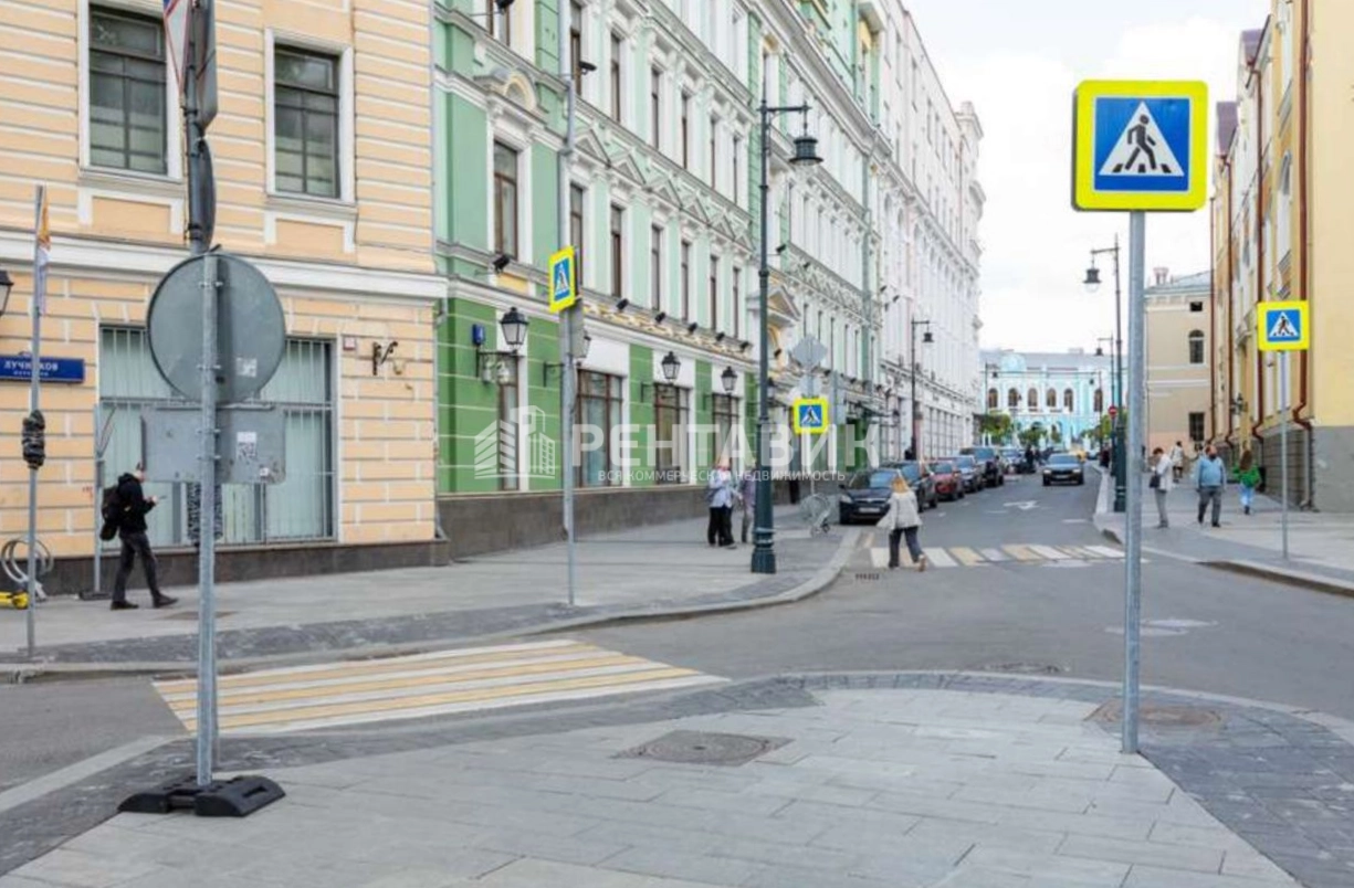 фасад дома, здание по адресу г Москва, Лучников пер, д 7/4 стр 6