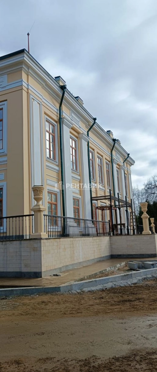 Здание целиком Усадьба Нарышкиных площадью 1933 квадратных метров