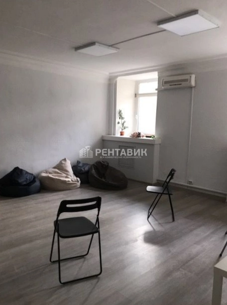 Помещение свободного назначения Армянский переулок, 7 площадью 300 квадратных метров