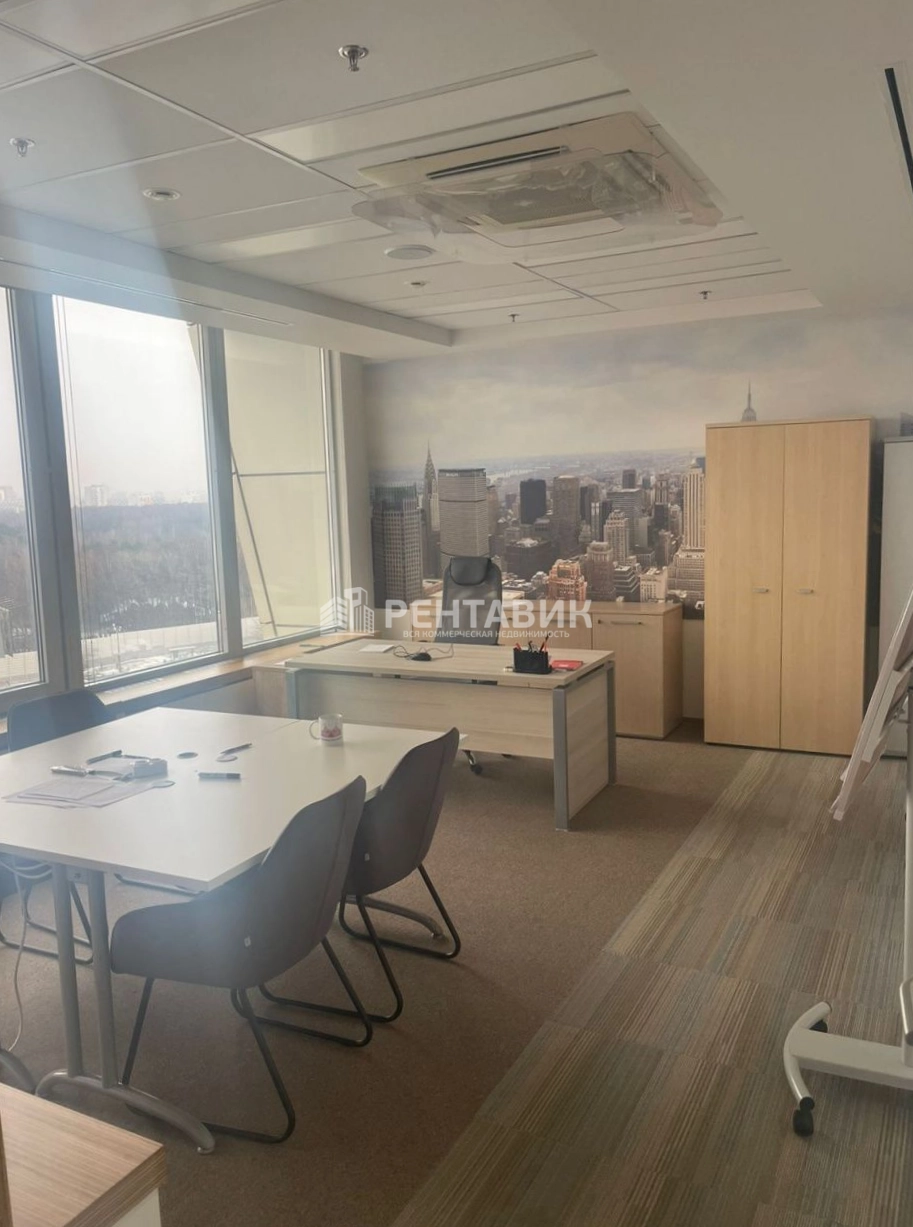 Офис Кантри Парк III площадью 412 квадратных метров