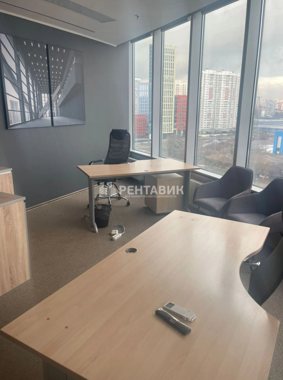 Офис Кантри Парк III площадью 412 квадратных метров