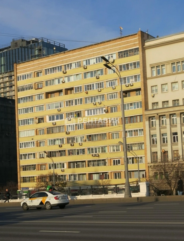 фасад дома, здание по адресу г Москва, Ленинградский пр-кт, д 4/2