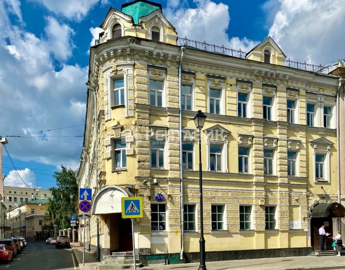 фасад дома, здание по адресу г Москва, ул Покровка, д 3/7 стр 1г 