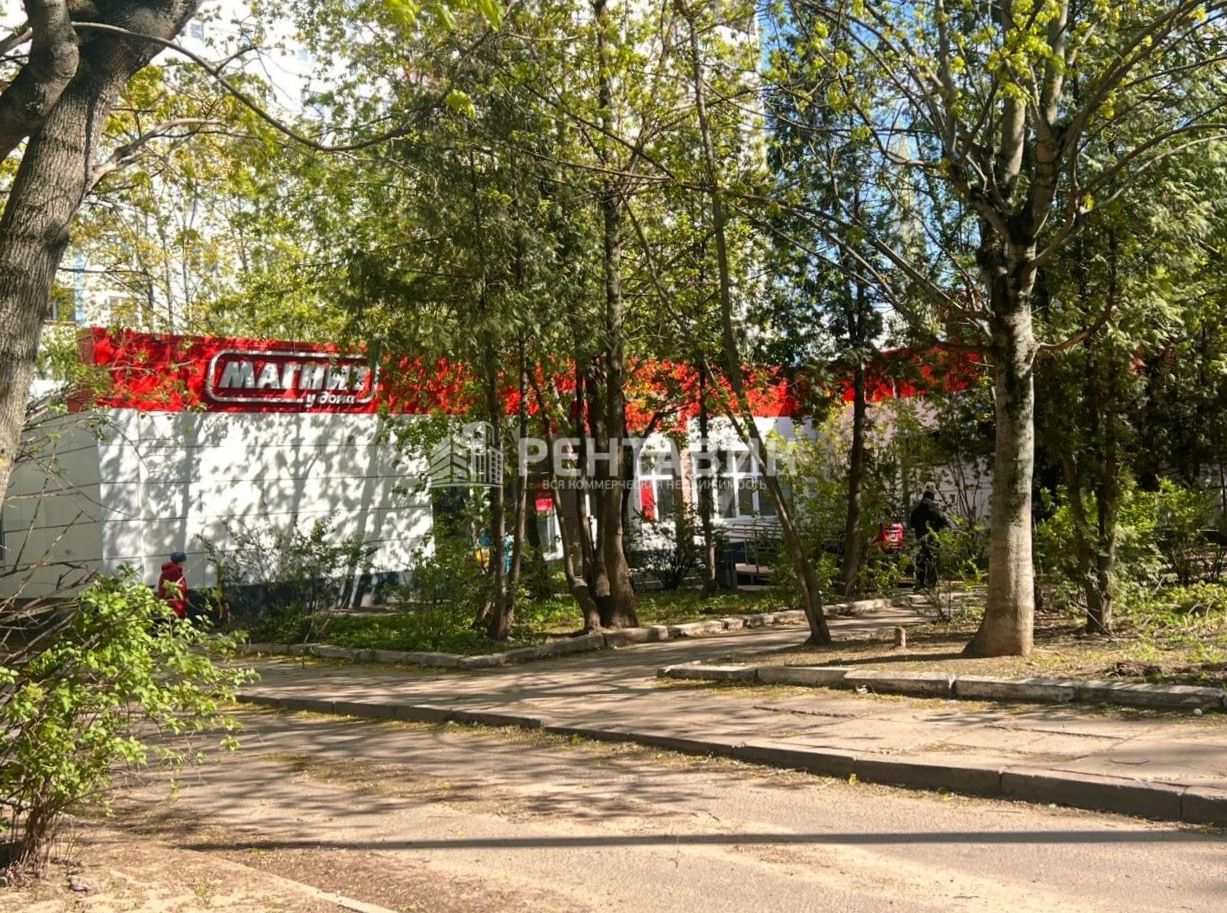 фасад дома, здание по адресу Московская обл, г Королёв, пр-кт Космонавтов, д 30Б