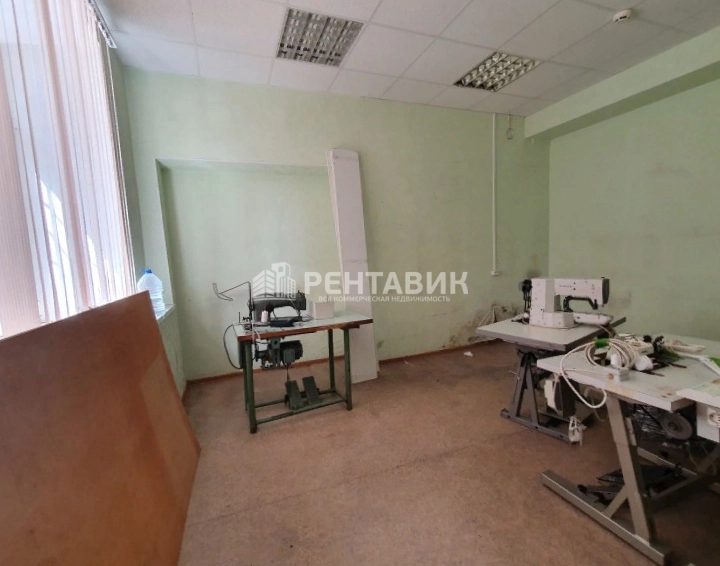 Помещение свободного назначения Урал Плаза площадью 3848 квадратных метров