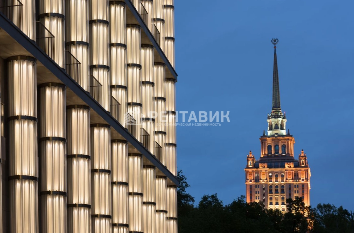 фасад дома, здание по адресу г Москва, Кутузовский пр-кт, д 12