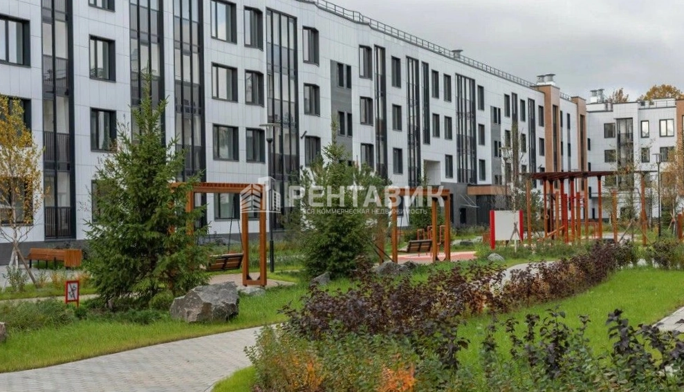 фасад дома, здание по адресу г Санкт-Петербург, поселок Шушары, тер Детскосельский, Колпинское шоссе, д 129 стр 1