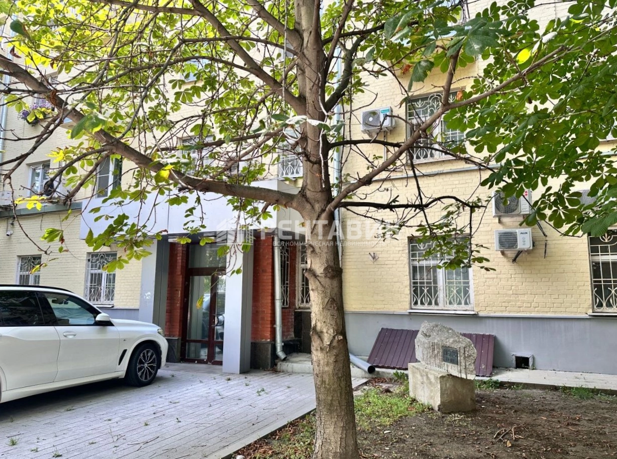фасад дома, здание по адресу г Москва, ул Дунаевского, д 8 к 1