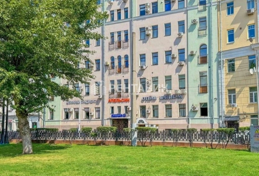 фасад дома, здание по адресу г Москва, Чистопрудный б-р, д 11 стр 1