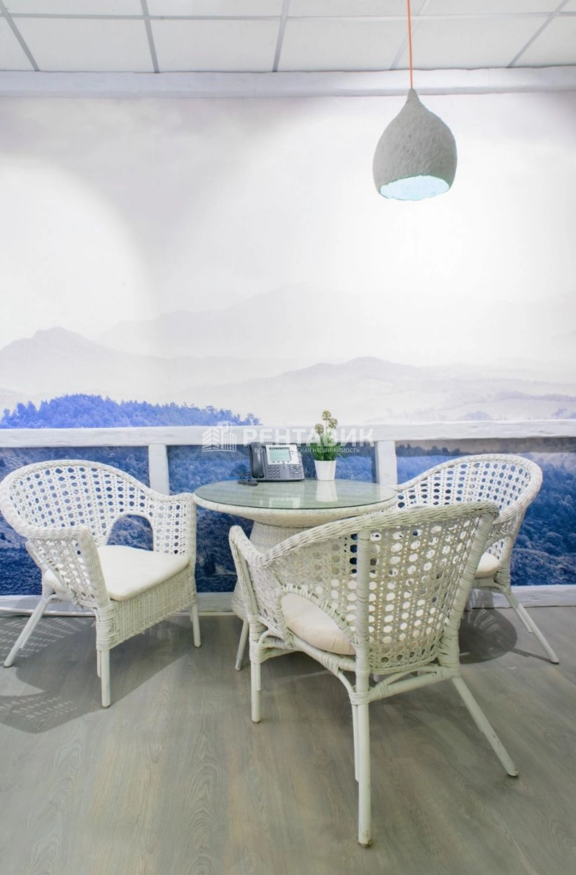 Офис Botanika 24 Silver Stone площадью 96 квадратных метров