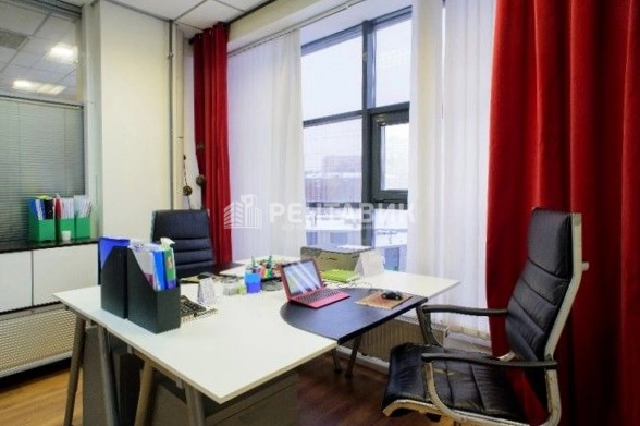 Офис Botanika 24 Silver Stone площадью 96 квадратных метров