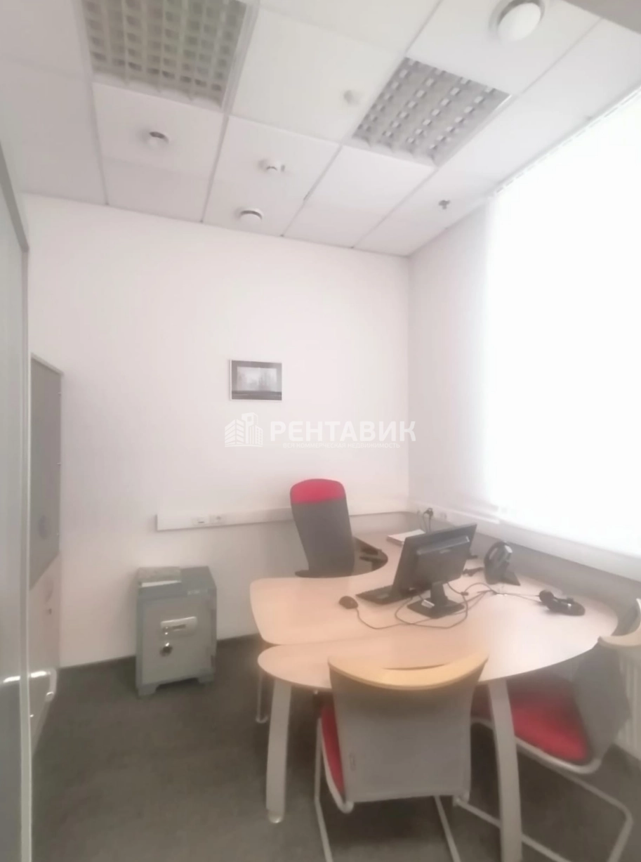 Помещение свободного назначения Green Point площадью 238 квадратных метров
