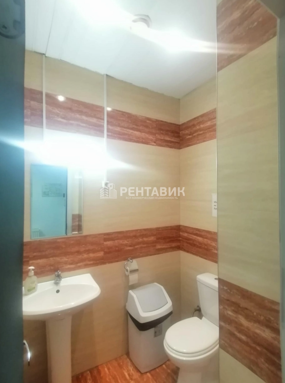 Помещение свободного назначения Green Point площадью 238 квадратных метров