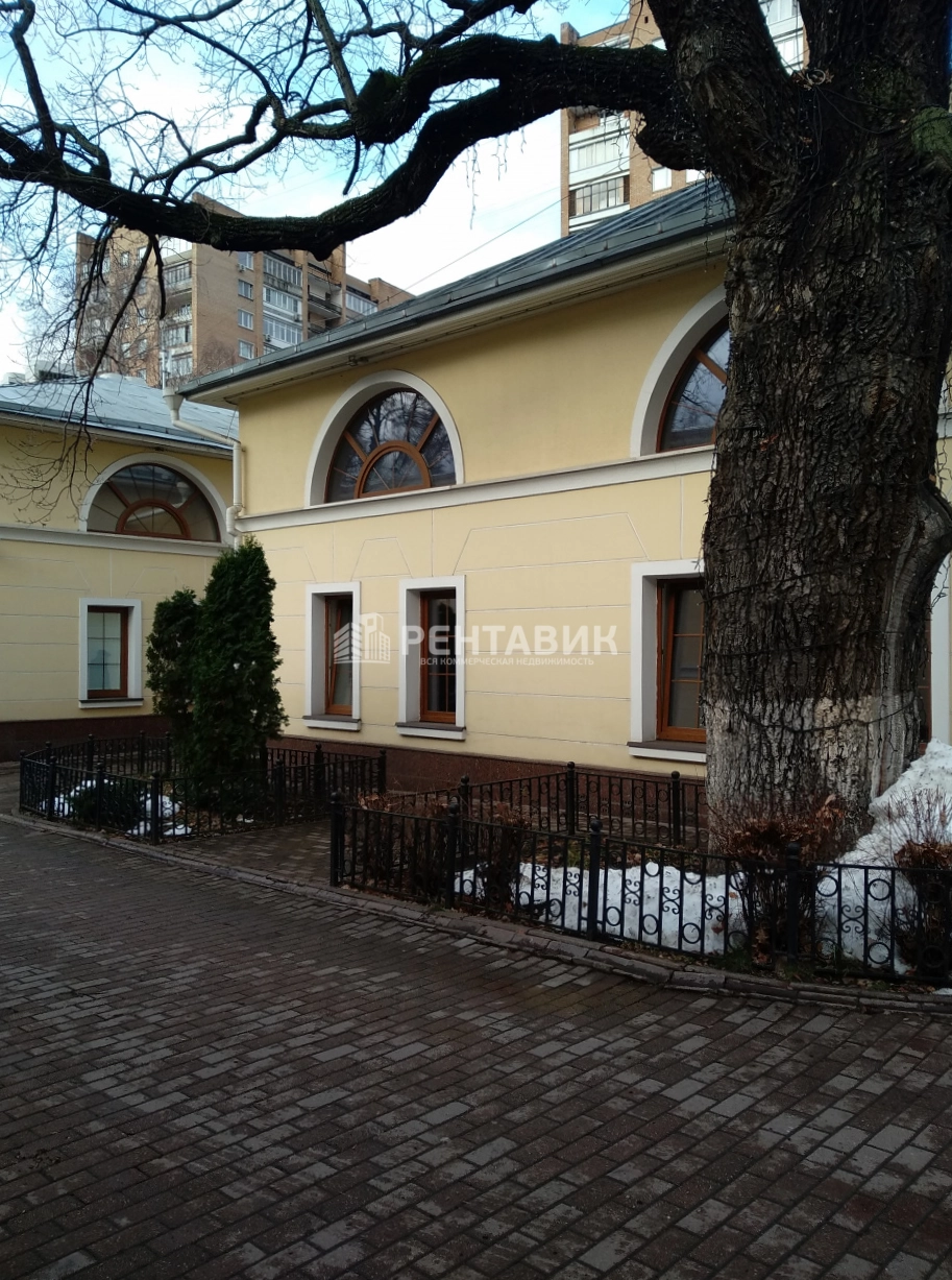 фасад дома, здание по адресу г Москва, ул Бауманская, д 58/25 стр 16 