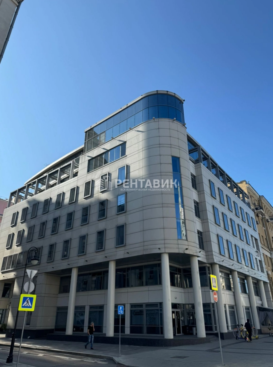 фасад дома, здание по адресу г Москва, ул Садовая-Кудринская, д 32 стр 1