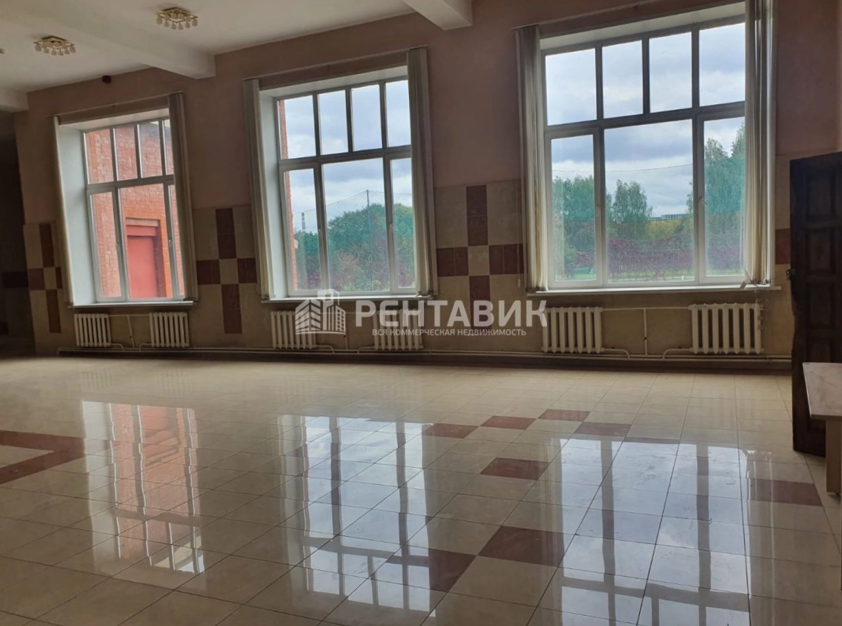 Помещение свободного назначения Островная, 2 площадью 3702 квадратных метров