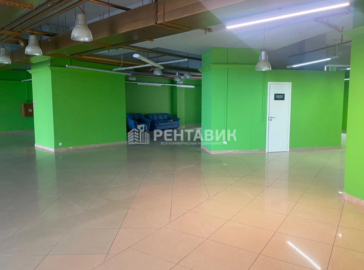 Торговая площадь Купеческий двор площадью 893 квадратных метров