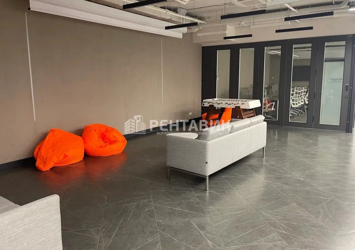 Офис Романов двор 2 площадью 1847 квадратных метров