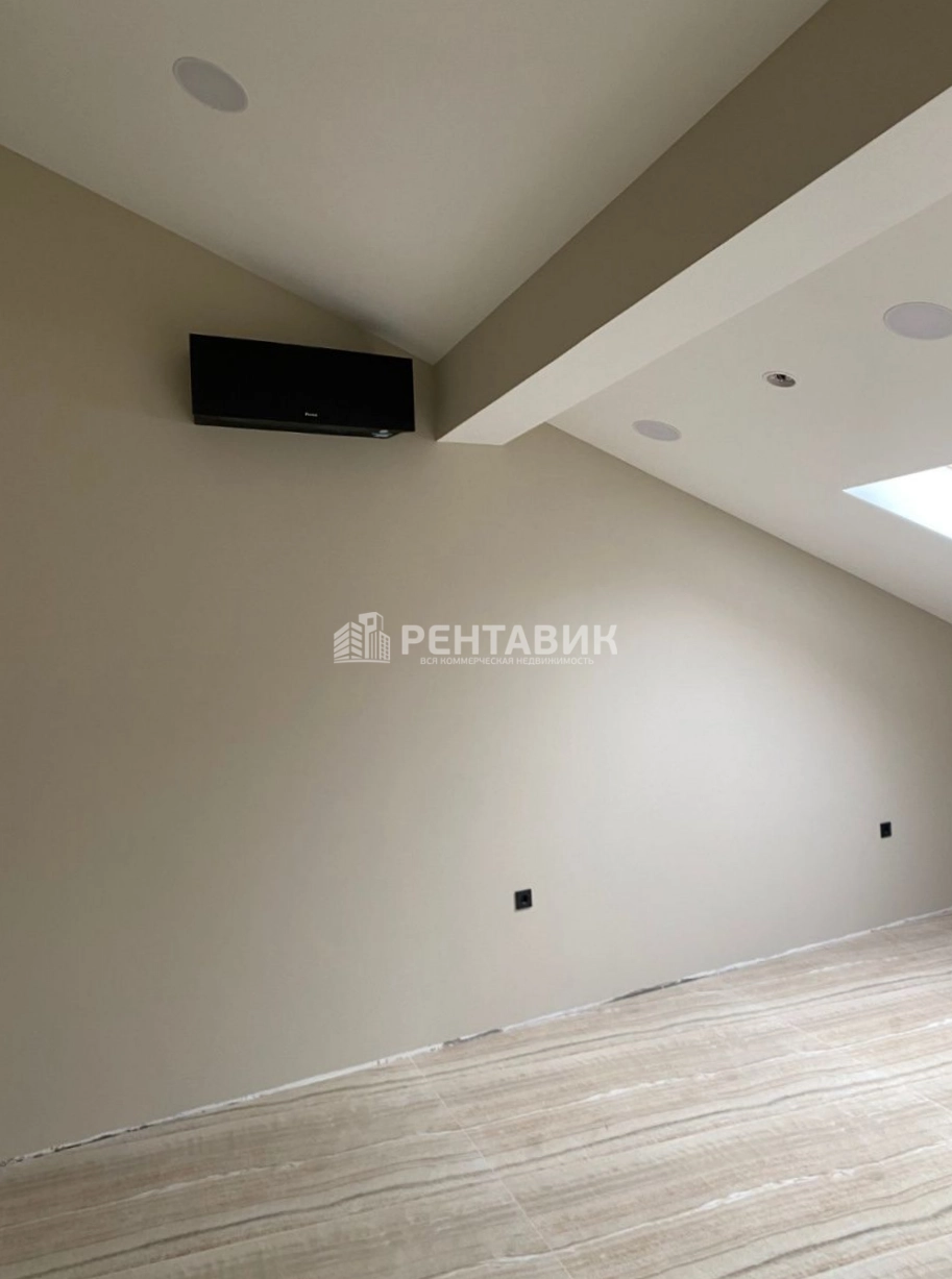 Офис Петровский 5с1 площадью 672 квадратных метров