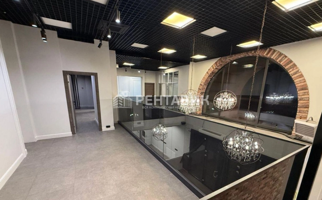 Помещение свободного назначения Barkli Residence площадью 210 квадратных метров