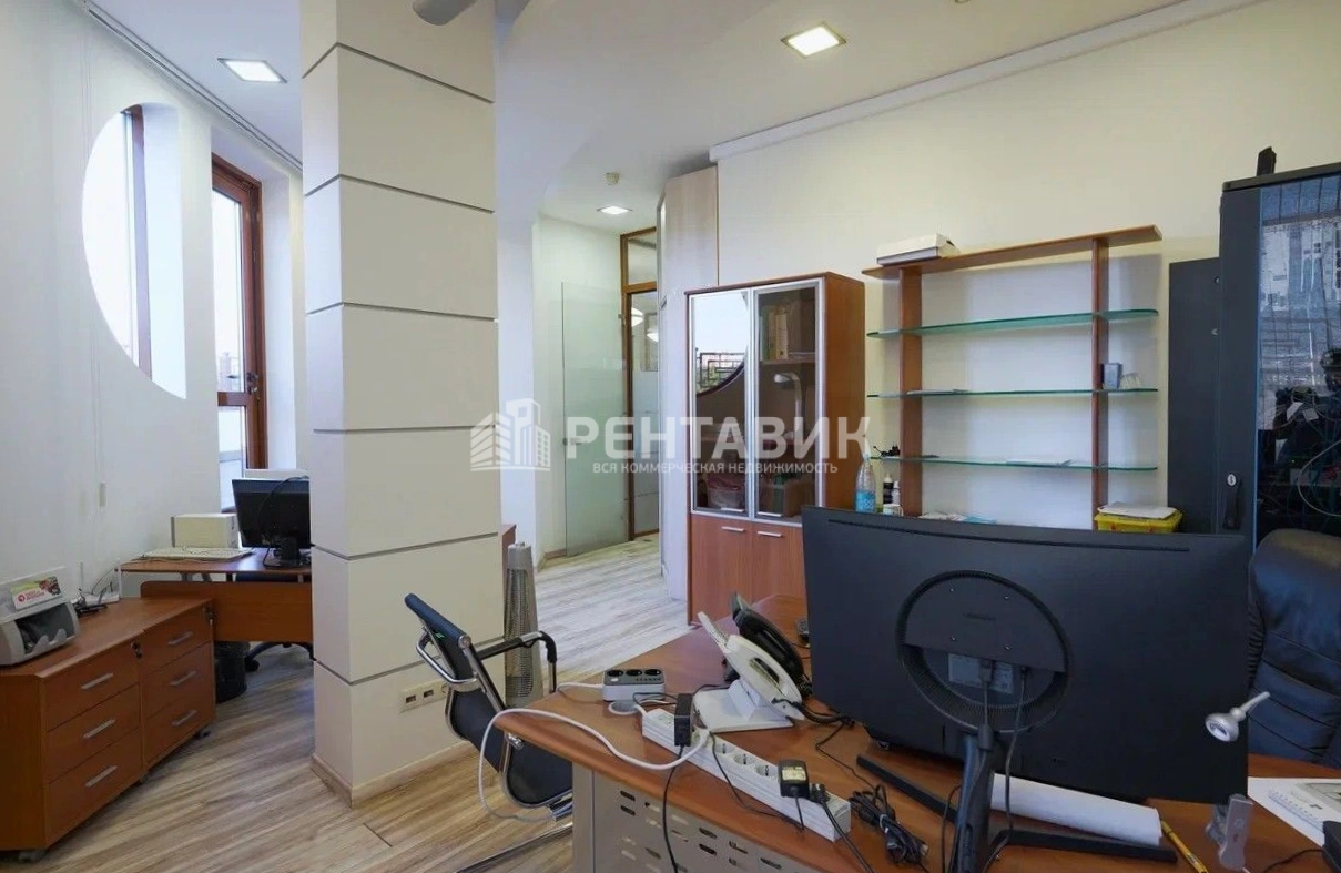 Офис Домининта площадью 183 квадратных метров