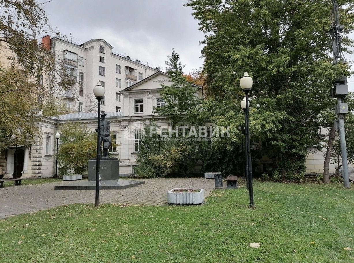 фасад дома, здание по адресу г Москва, Большой Лёвшинский пер, д 6 стр 1