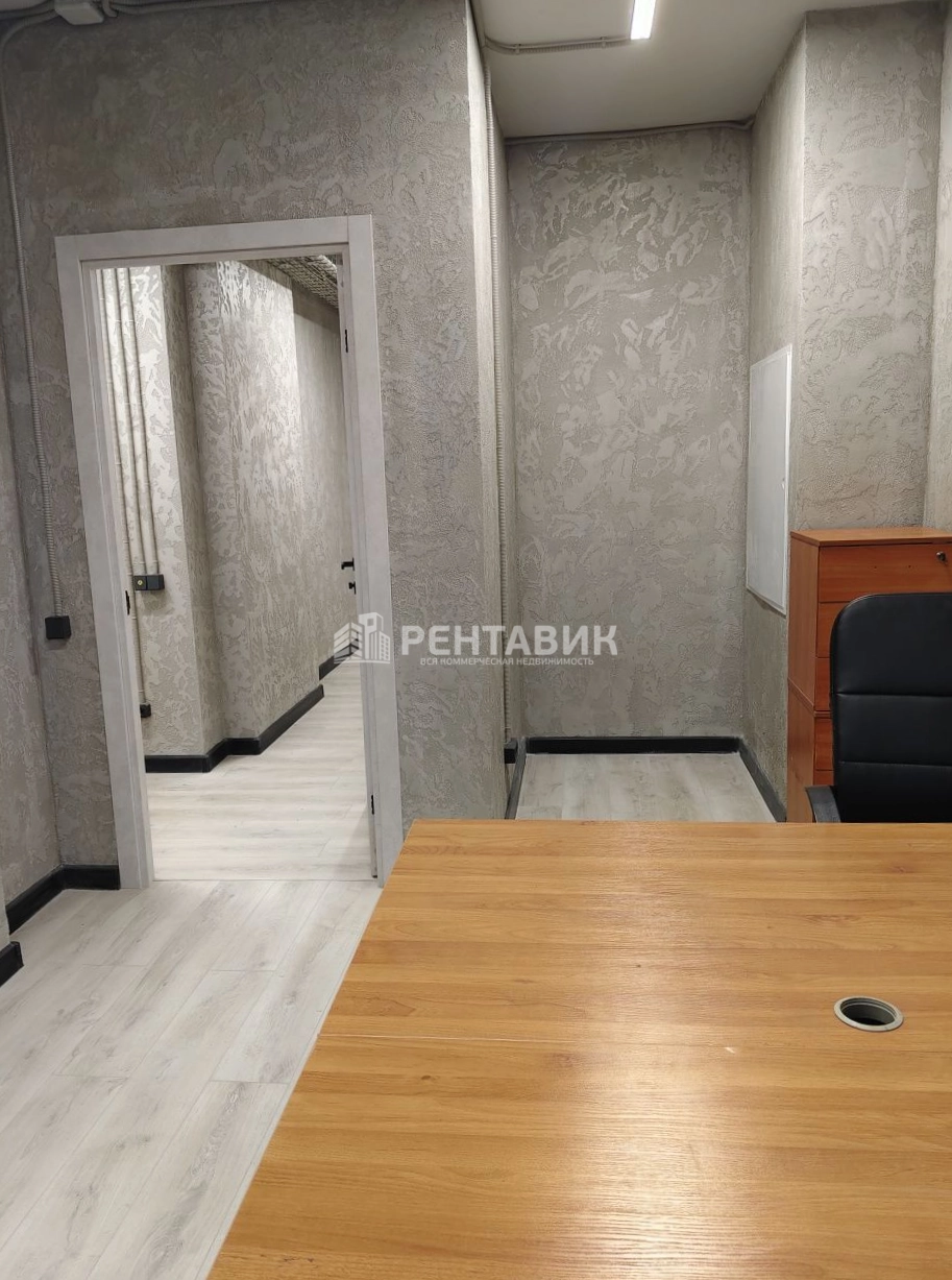 Офис Чечёрский, 136 площадью 400 квадратных метров