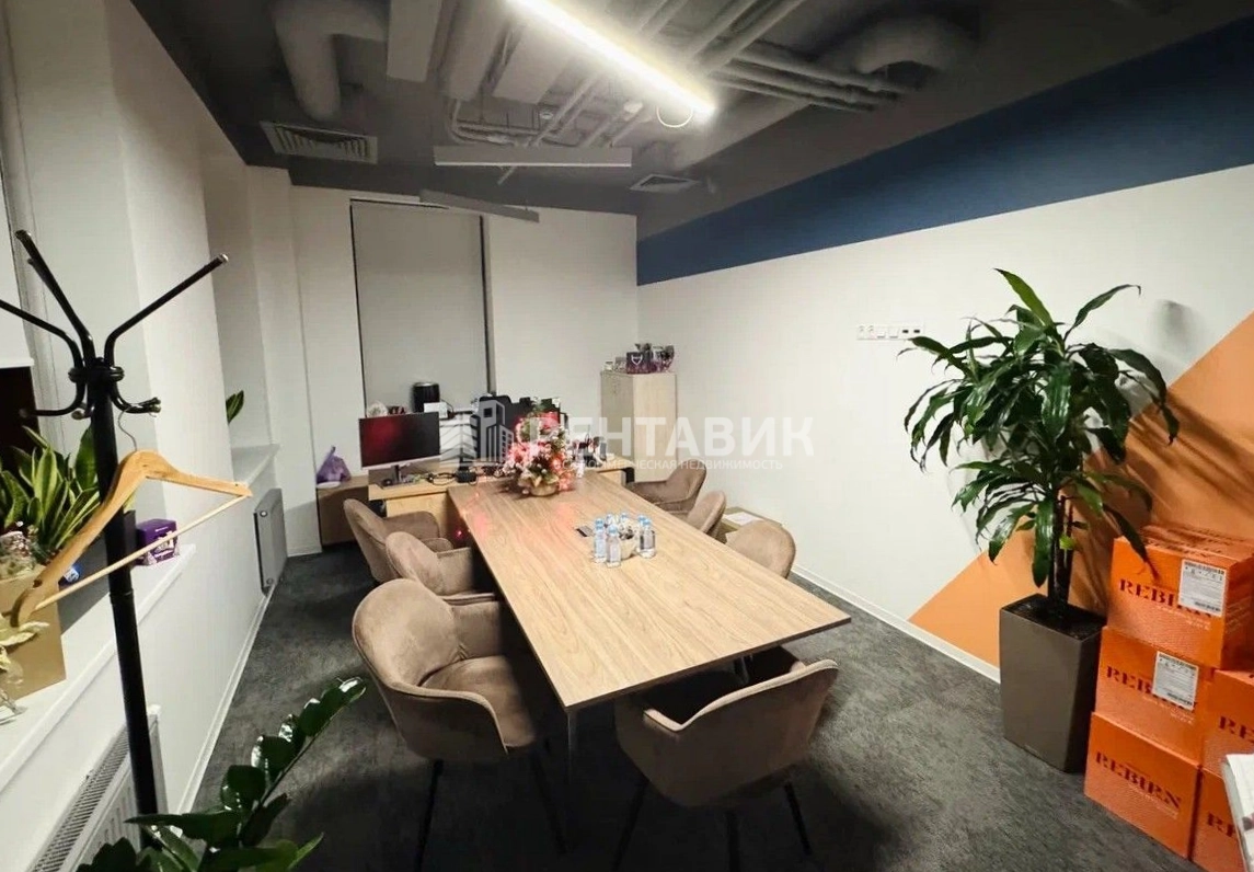 Офис Golden Gate / Голден Гейт площадью 2358 квадратных метров