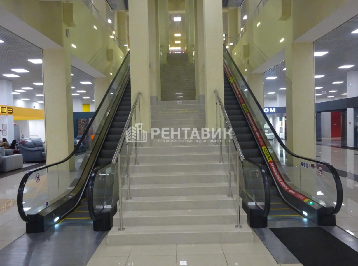 Торговая площадь Богатырь площадью 324 квадратных метров