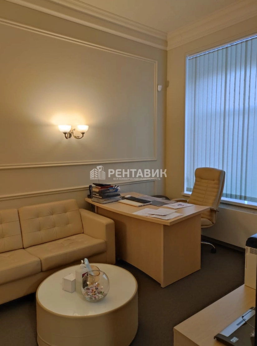 Здание целиком Страстной 13 площадью 907 квадратных метров