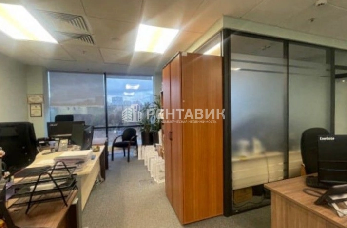 Офис Квадрат площадью 1632 квадратных метров
