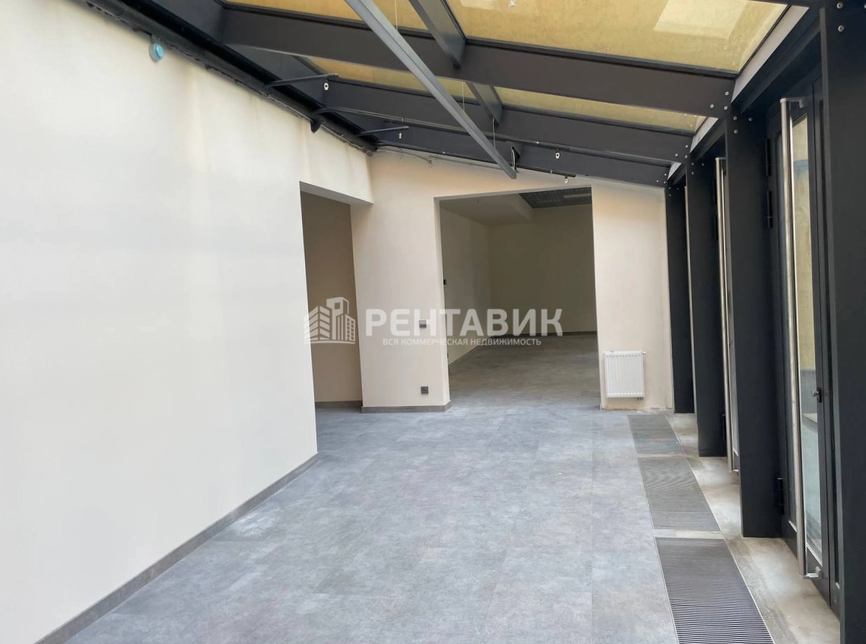 Здание целиком Тверская, 24 площадью 7500 квадратных метров