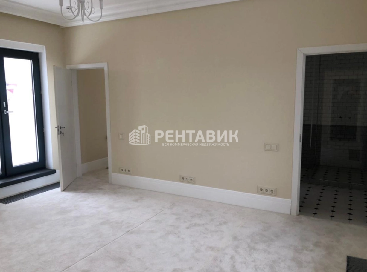 Офис Пассаж площадью 362 квадратных метров