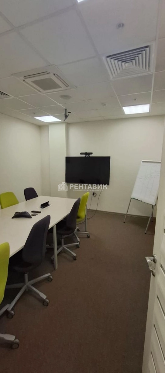 Офис Newton Plaza / Ньютон Плаза площадью 935 квадратных метров