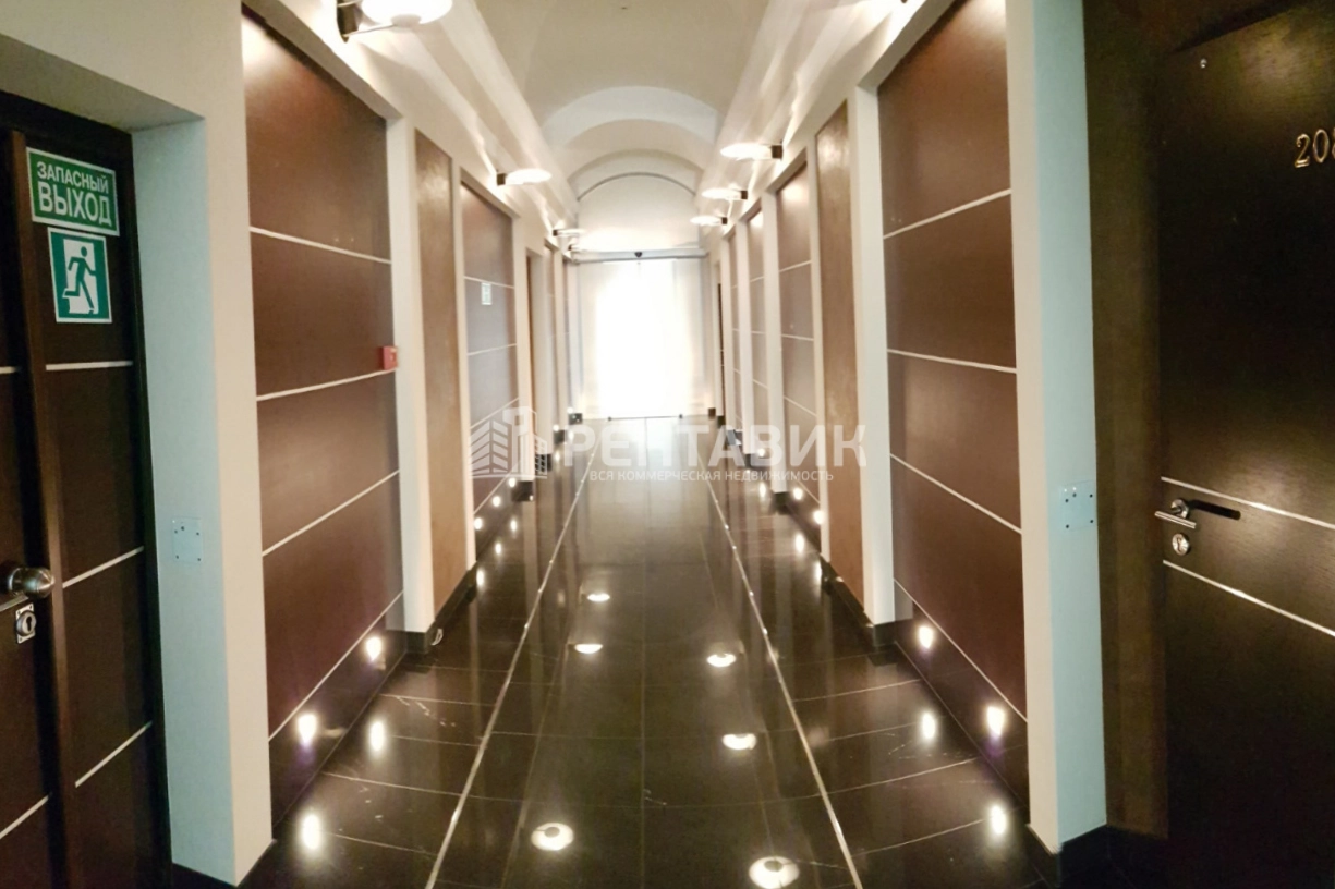 Здание целиком Николаевский площадью 4545 квадратных метров