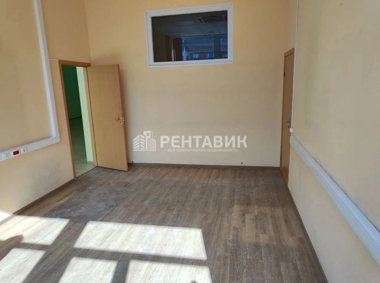 Офис Тюшина, 11 площадью 826 квадратных метров