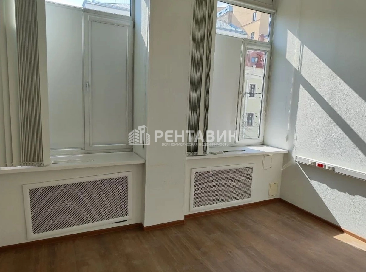Офис Тюшина, 11 площадью 1041 квадратных метров